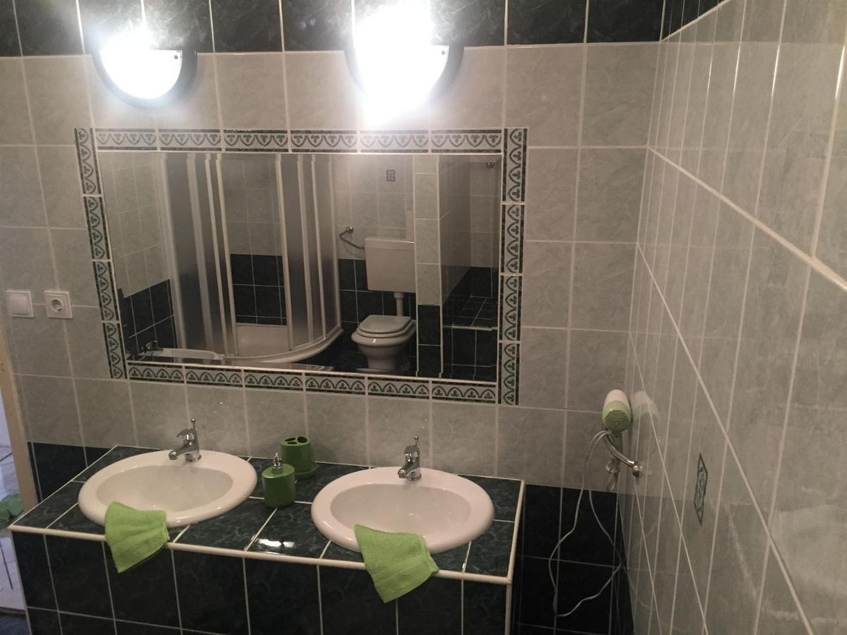 Apartments Tamara Оребич Экстерьер фото